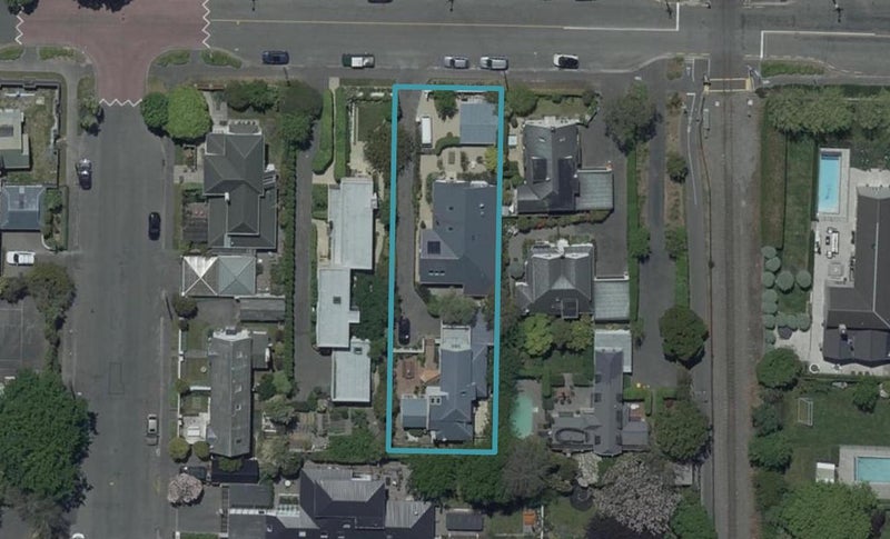 31 Wroxton Terrace, Merivale, Christchurch - Carousel 1