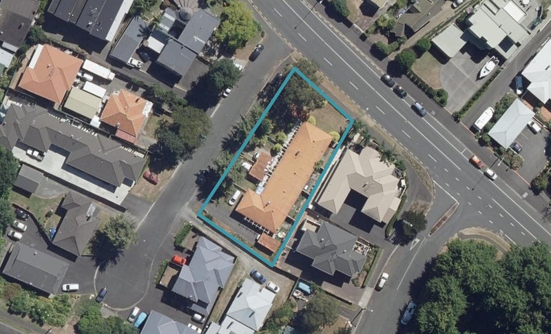 4/1217 Victoria Street, Whitiora, Hamilton - Carousel 1