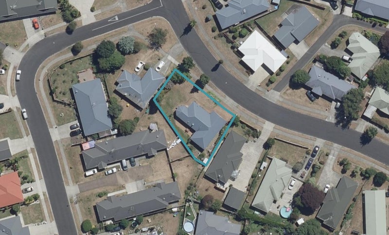 27 Catalina Drive, Melville, Hamilton - Carousel 1
