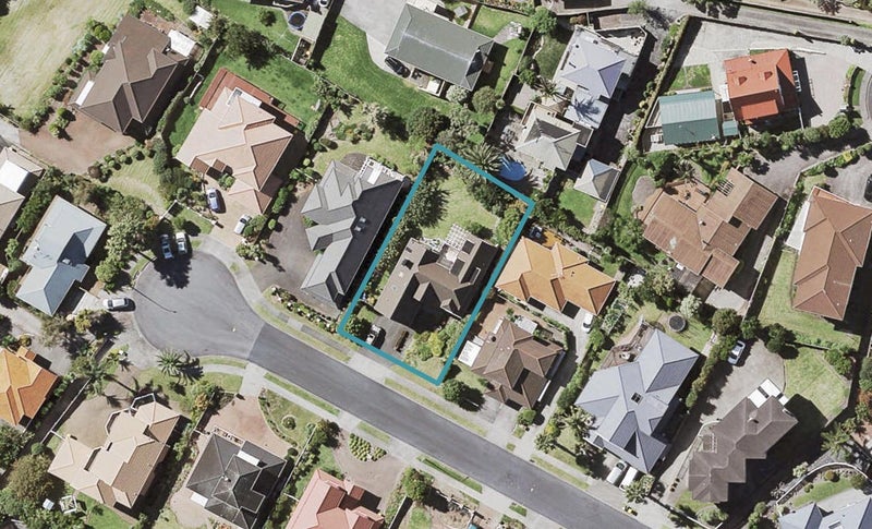 17 McCahill Views, Botany Downs, Auckland - Carousel 1