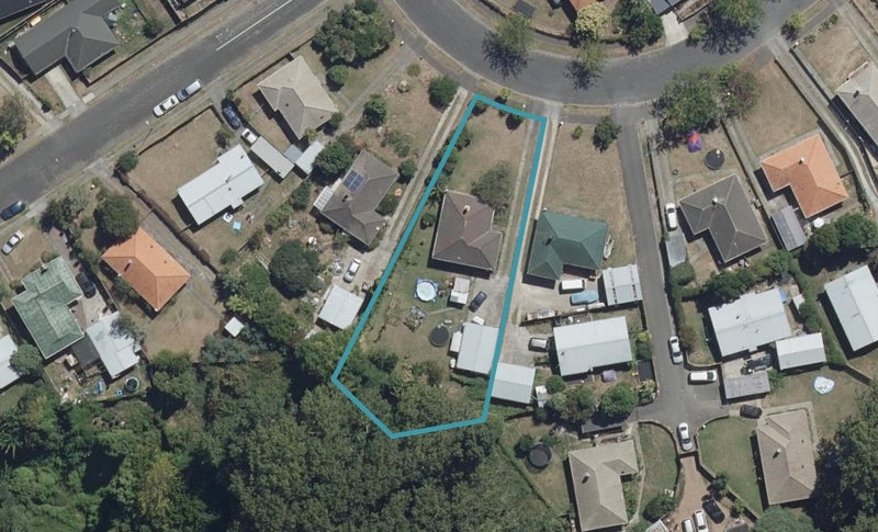 71 Norrie Street, Bader, Hamilton - Carousel 1
