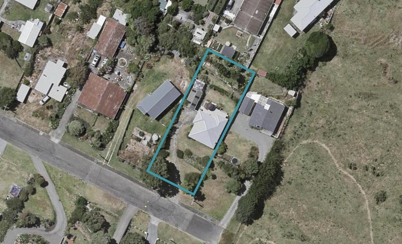 10 Rata Street, Otaki Beach, Otaki - Carousel 1
