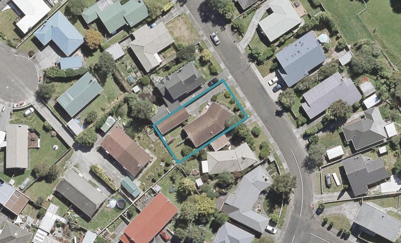 13 Whirinaki Crescent, Heretaunga, Upper Hutt - Carousel 1