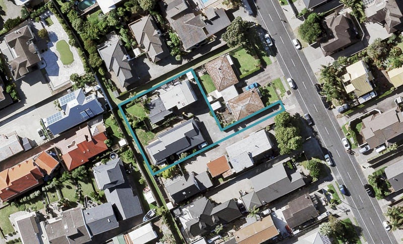 2/53A Hattaway Avenue, Bucklands Beach, Auckland - Carousel 1