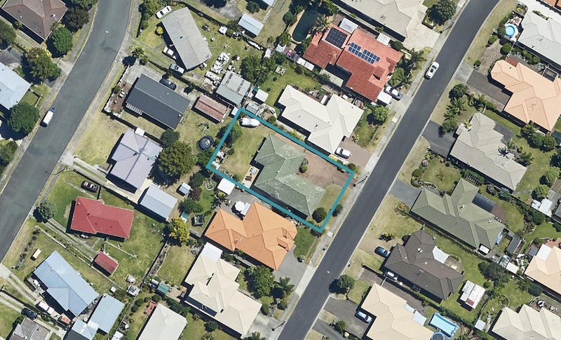 32 Fahey Avenue, Mount Maunganui, Mount Maunganui - Carousel 1