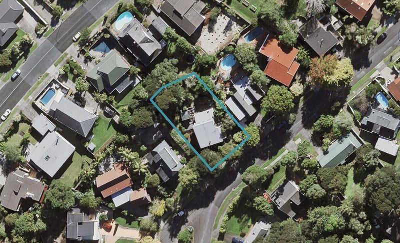 23 Holyoake Place, Chatswood, Auckland - Carousel 1