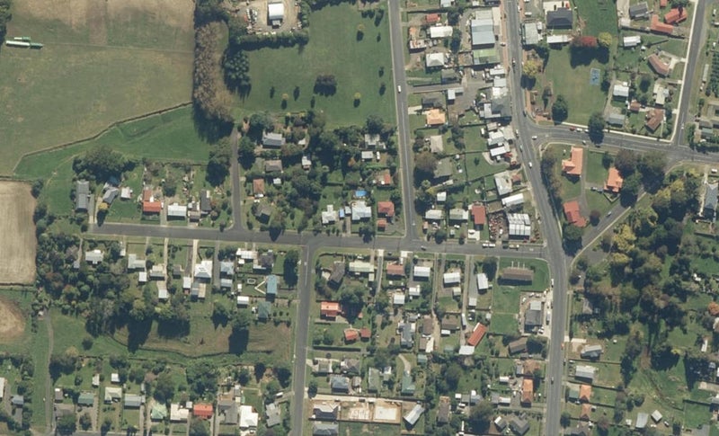 10 Ballance Street, Kihikihi, Te Awamutu - Carousel 1