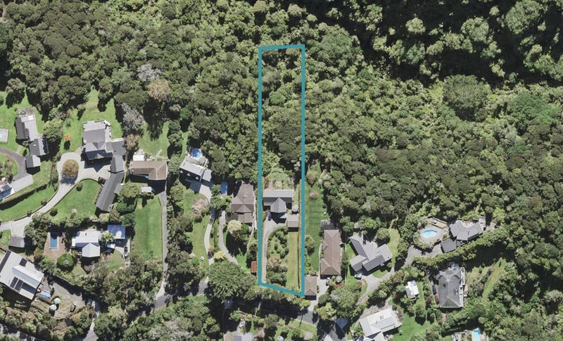 15 Ngarahana Avenue, Paremoremo, Auckland - Carousel 1