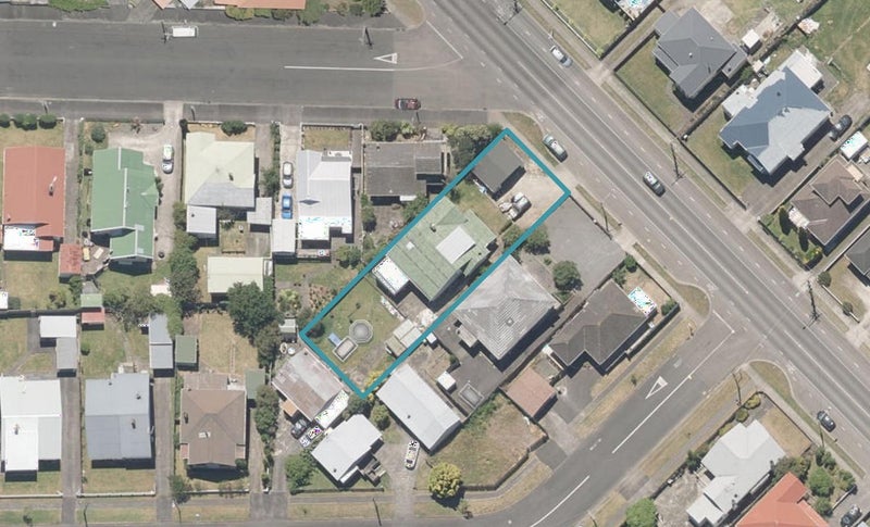 39 Carlton Avenue, Gonville, Whanganui - Carousel 1