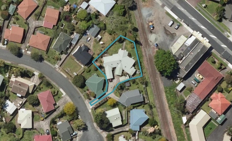 19 Corns Street, Kensington, Whangārei - Carousel 1
