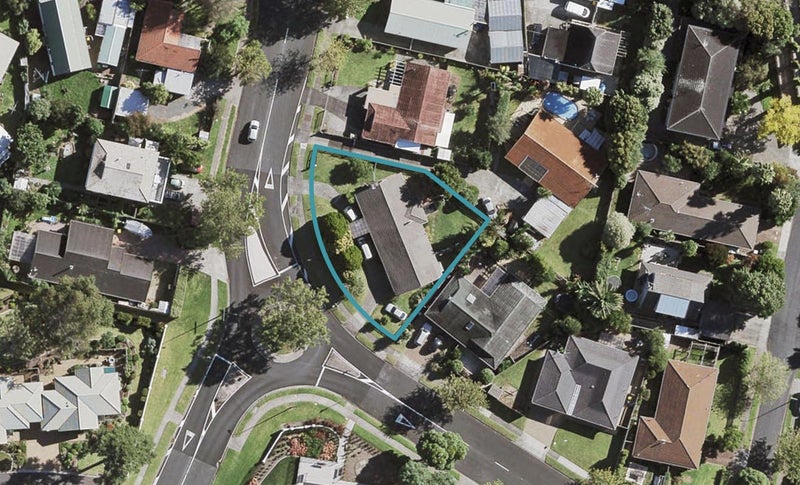 2 Muirfield Street, Wattle Downs, Auckland - Carousel 1