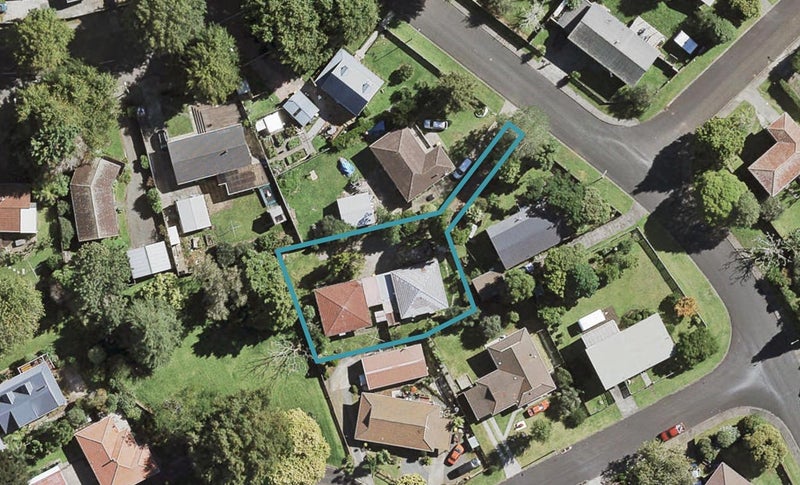 2/5 Balmerino Avenue, Red Hill, Papakura - Carousel 1