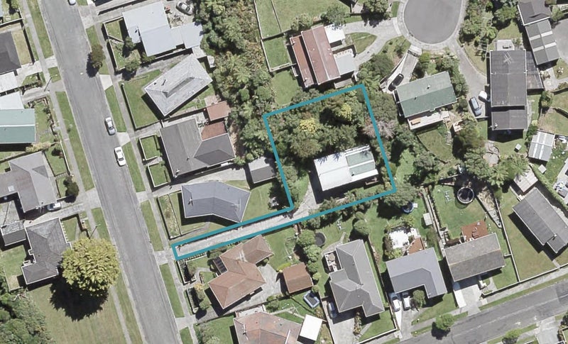28 Waipounamu Drive, Kelson, Lower Hutt - Carousel 1