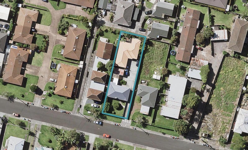 32 Allenby Road, Panmure, Auckland - Carousel 1