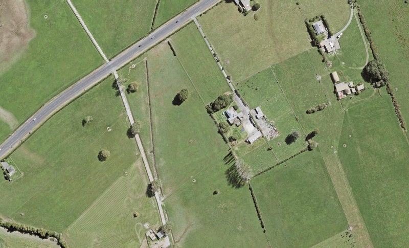 3 Pureirei Drive, CLEVEDON - Carousel 1