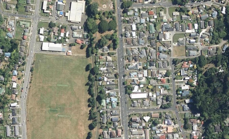 244 Stokes Valley Road, Stokes Valley, Lower Hutt - Carousel 1