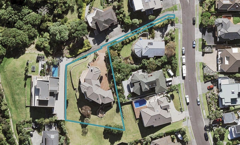 18 Marco Polo Avenue, Lynfield, Auckland - Carousel 1