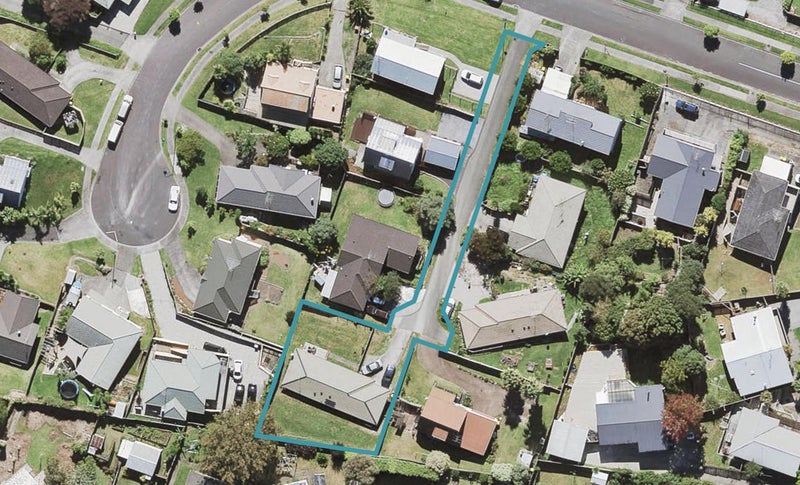 12 Carillon Place, Massey, Auckland - Carousel 1