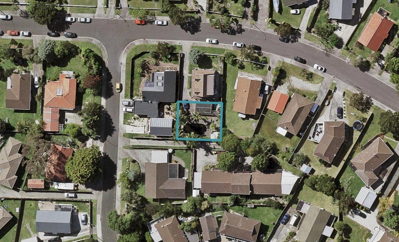 42A Santiago Crescent, Unsworth Heights, Auckland - Carousel 1