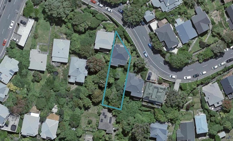 19 Plunket Street, Kelburn, Wellington - Carousel 1