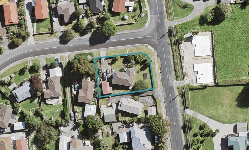 2 Kellett Road, Ranui, Auckland - Carousel 1