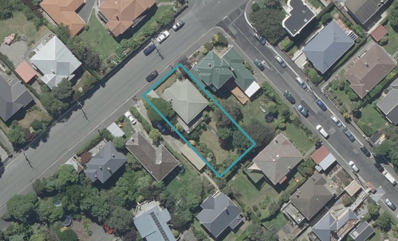 80 Signal Hill Road, Opoho, Dunedin - Carousel 1