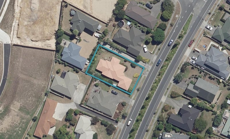 65 Discovery Drive, Flagstaff, Hamilton - Carousel 1