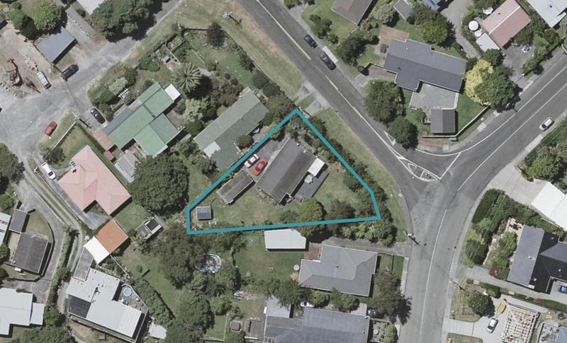 1 Hillcrest Road, Raumati South, Paraparaumu - Carousel 1