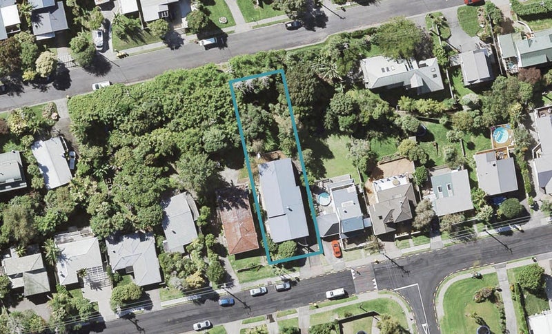79 Saddleback Rise, Murrays Bay, Auckland - Carousel 1
