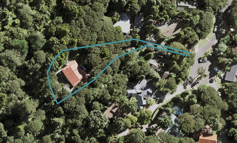 9 Kaurimu Rise, Titirangi, Auckland - Carousel 1