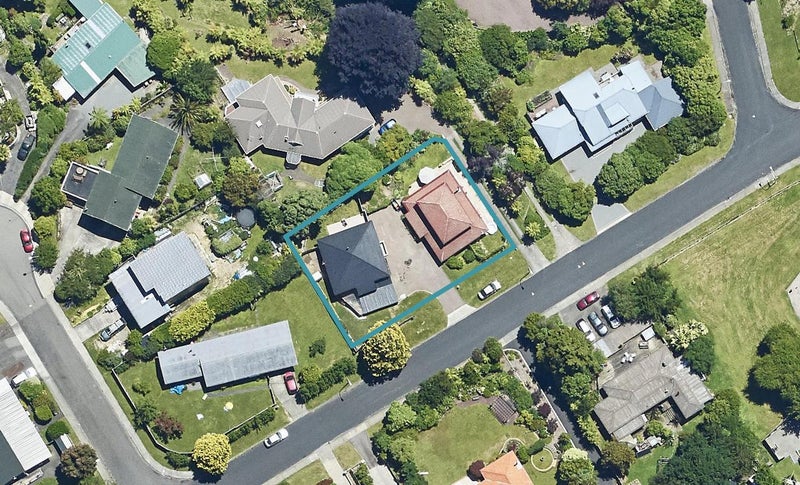 39B Grand Vue Road, Kawaha Point, Rotorua - Carousel 1