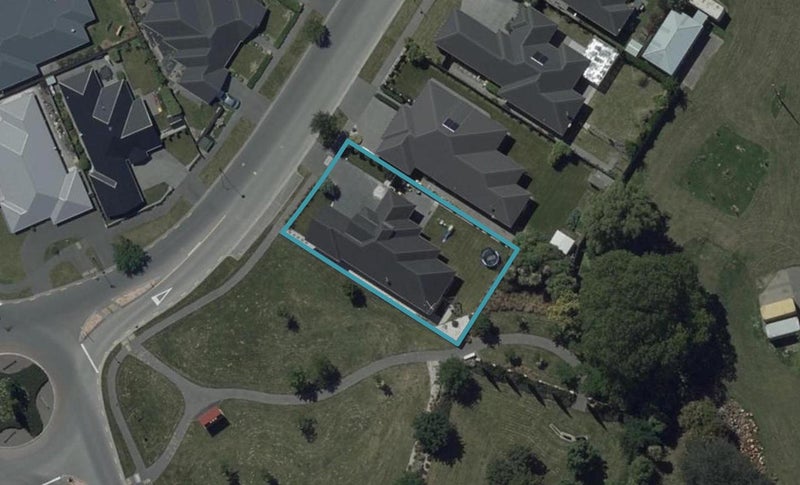 58 McMahon Drive, Aidanfield, Christchurch - Carousel 1