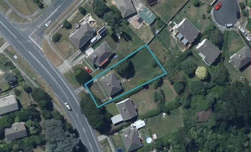 77 Mungavin Avenue, Ranui, Porirua - Carousel 1