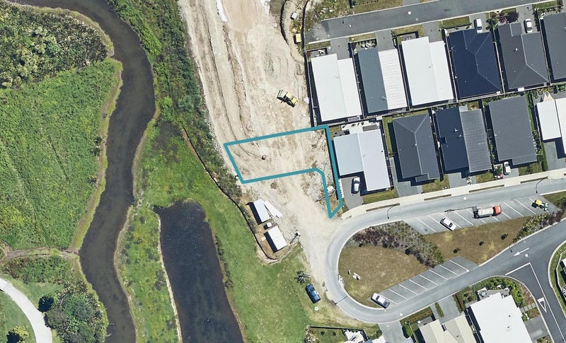 18 Eden Crescent, Brookfield, Tauranga - Carousel 1