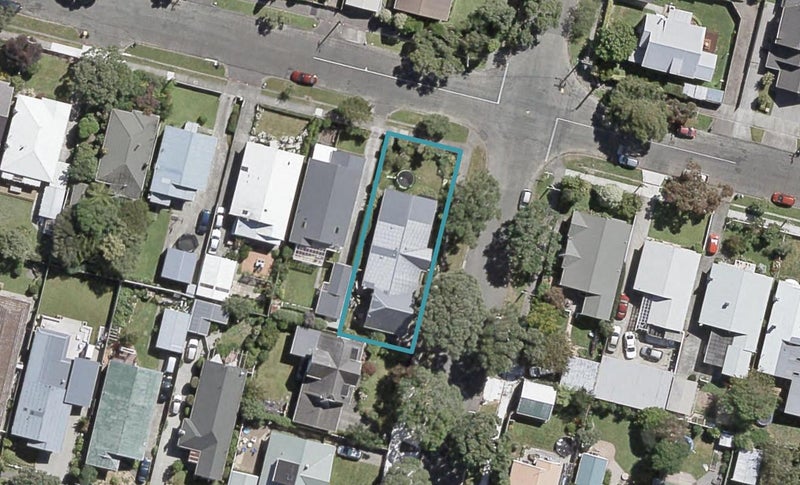 24 Cudby Street, Woburn, Lower Hutt - Carousel 1