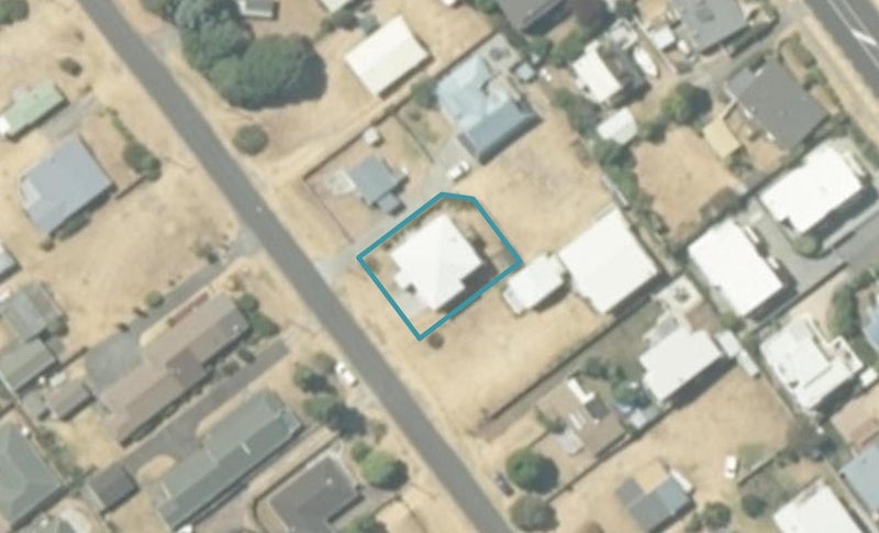 212A Mary Road, Whangamatā - Carousel 1