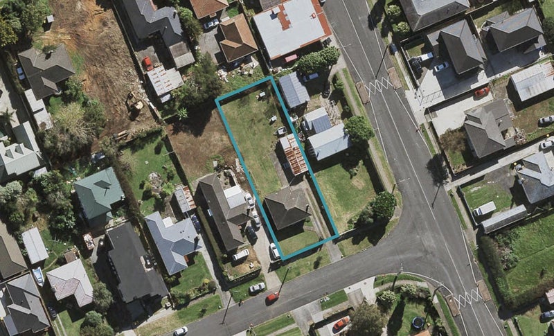 36 Ballance Avenue, Papatoetoe, Auckland - Carousel 1