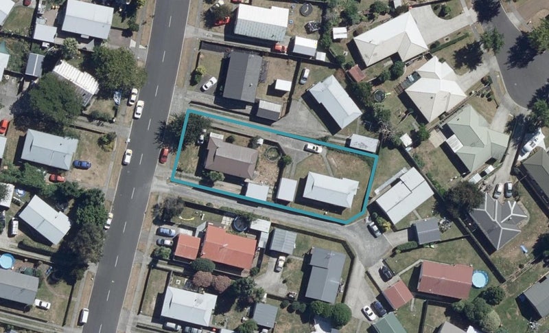43A Lloyd Drive, Nawton, Hamilton - Carousel 1