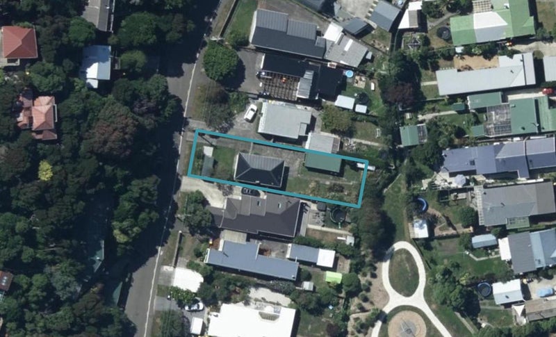 40 Airlie Road, Plimmerton, Porirua - Carousel 1