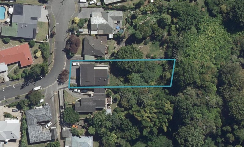 18 Chartwell Crescent, Chartwell, Hamilton - Carousel 1