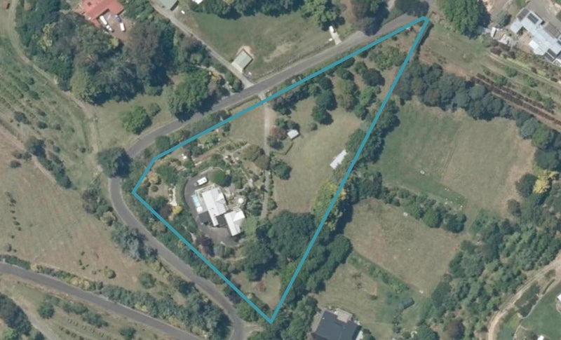 74 Boyd Road, Poraiti, Napier - Carousel 1