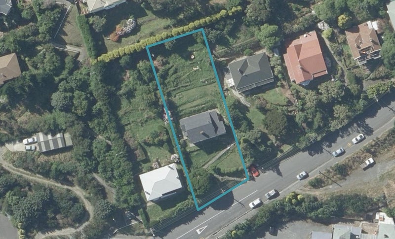 3 Adderley Terrace, Ravensbourne, Dunedin - Carousel 1