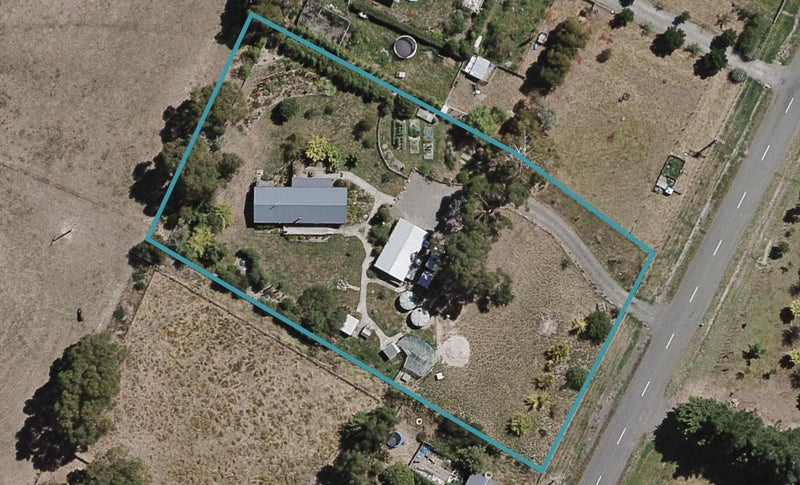 316 White Road, Otane - Carousel 1