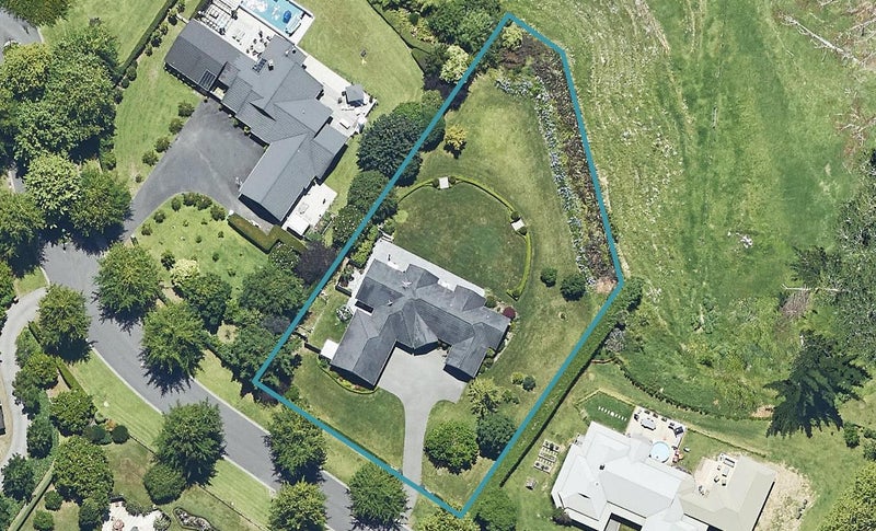4 River Oaks Drive, Tauriko, Tauranga - Carousel 1