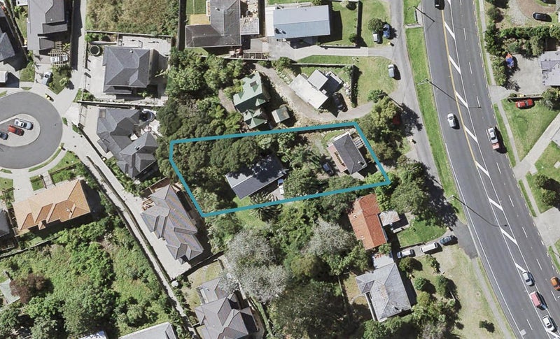 1/590 East Coast Road, Pinehill, Auckland - Carousel 1