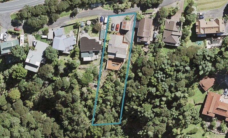 1228 Scenic Drive North, Swanson, Auckland - Carousel 1