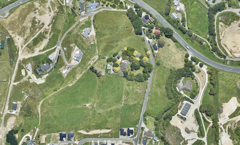9 Redfern Way, Pyes Pa, Tauranga - Carousel 1
