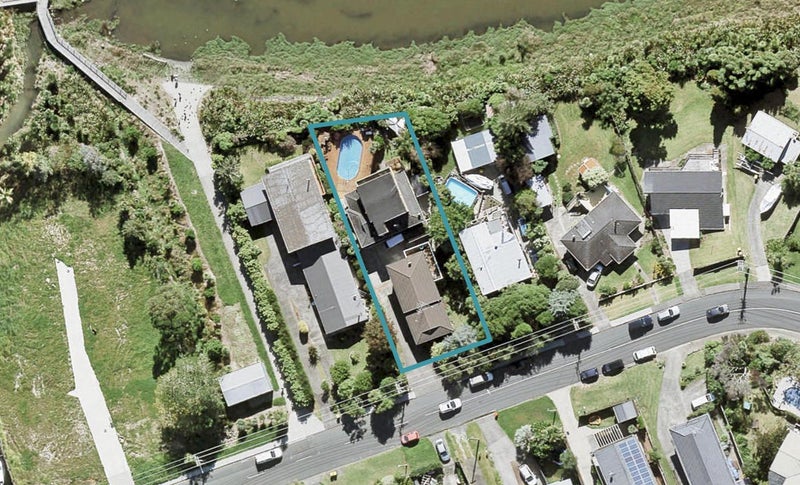 1/15 Glenvar Road, Torbay, Auckland - Carousel 1