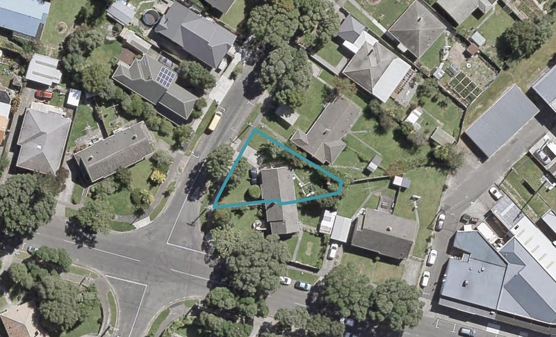 48 Hall Crescent, Epuni, Lower Hutt - Carousel 1