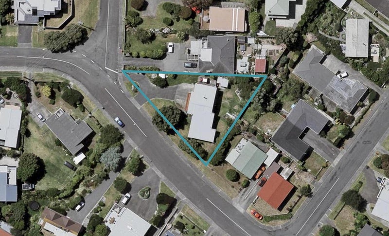 3 Tahi Road, Paraparaumu Beach, Paraparaumu - Carousel 1
